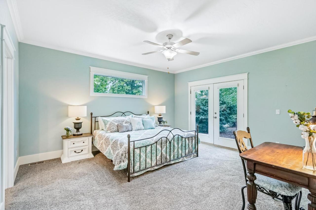 Classic Coeur D'Alene Estate 외부 사진